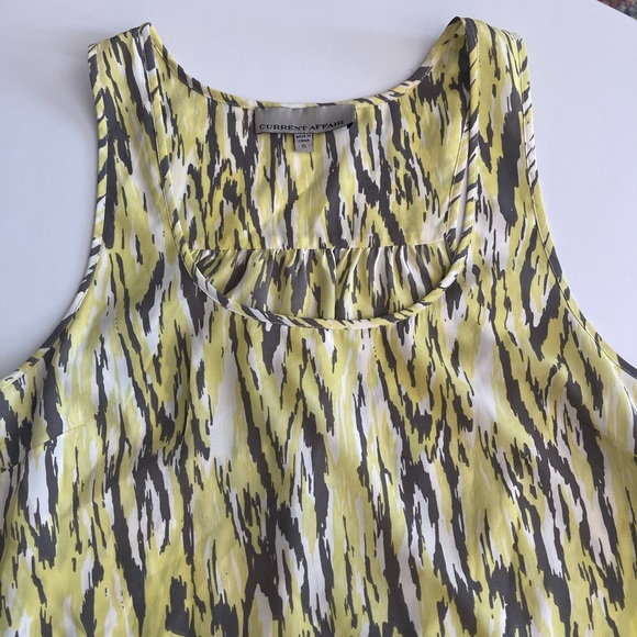 Current Affair Yellow, Gray, and White Tank - Picture 3 of 5